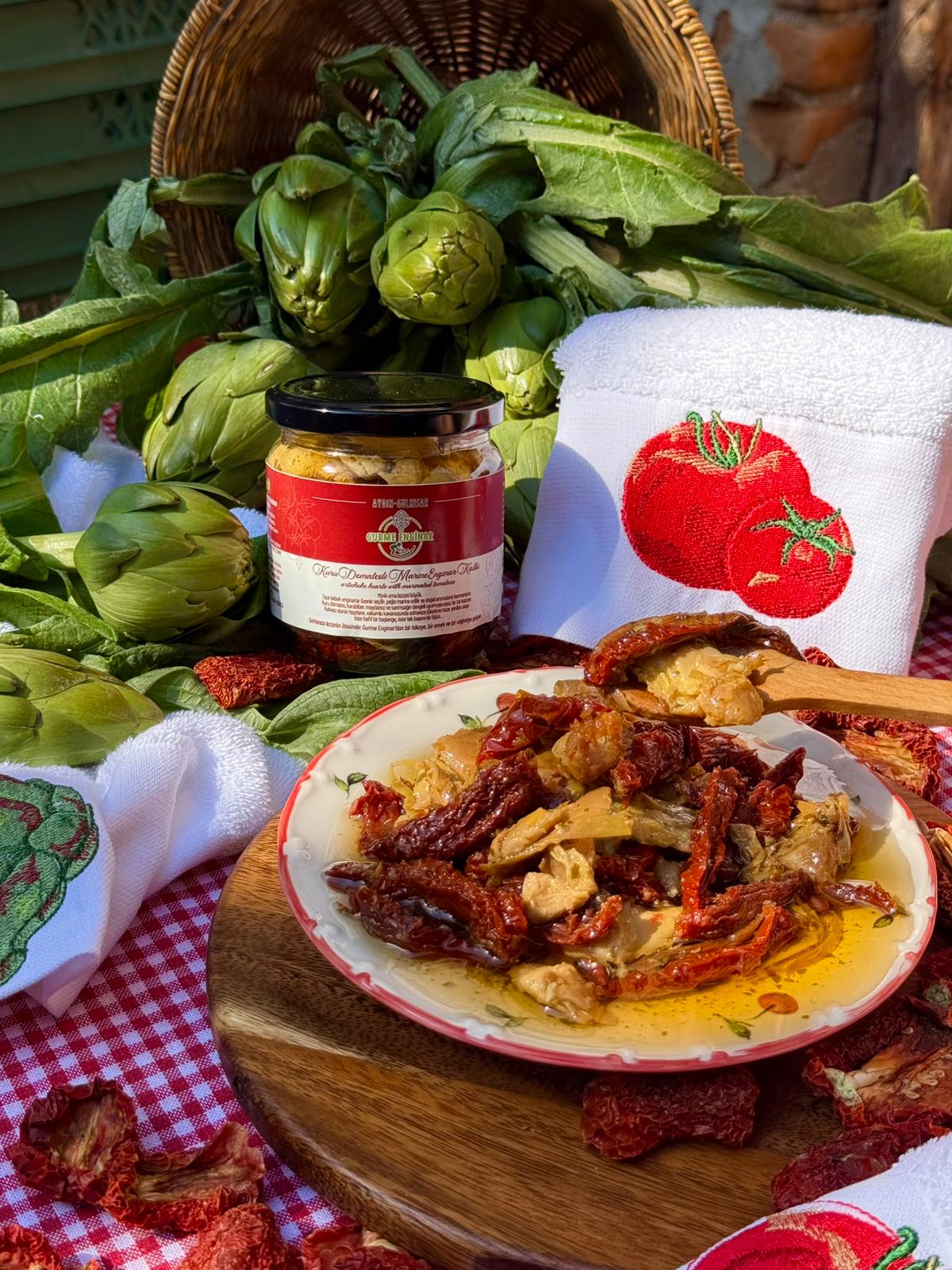 Kuru Domatesli Marine Enginar Kalbi