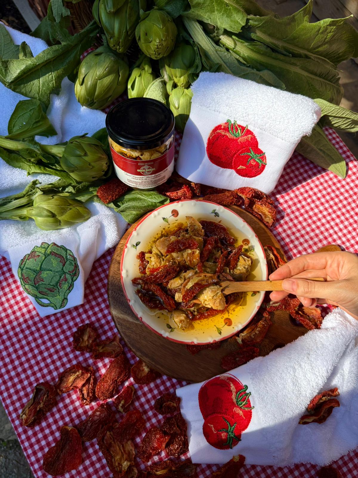 Kuru Domatesli Marine Enginar Kalbi