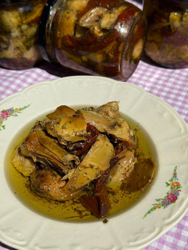 Kuru Domatesli Bebek Enginar Salatası